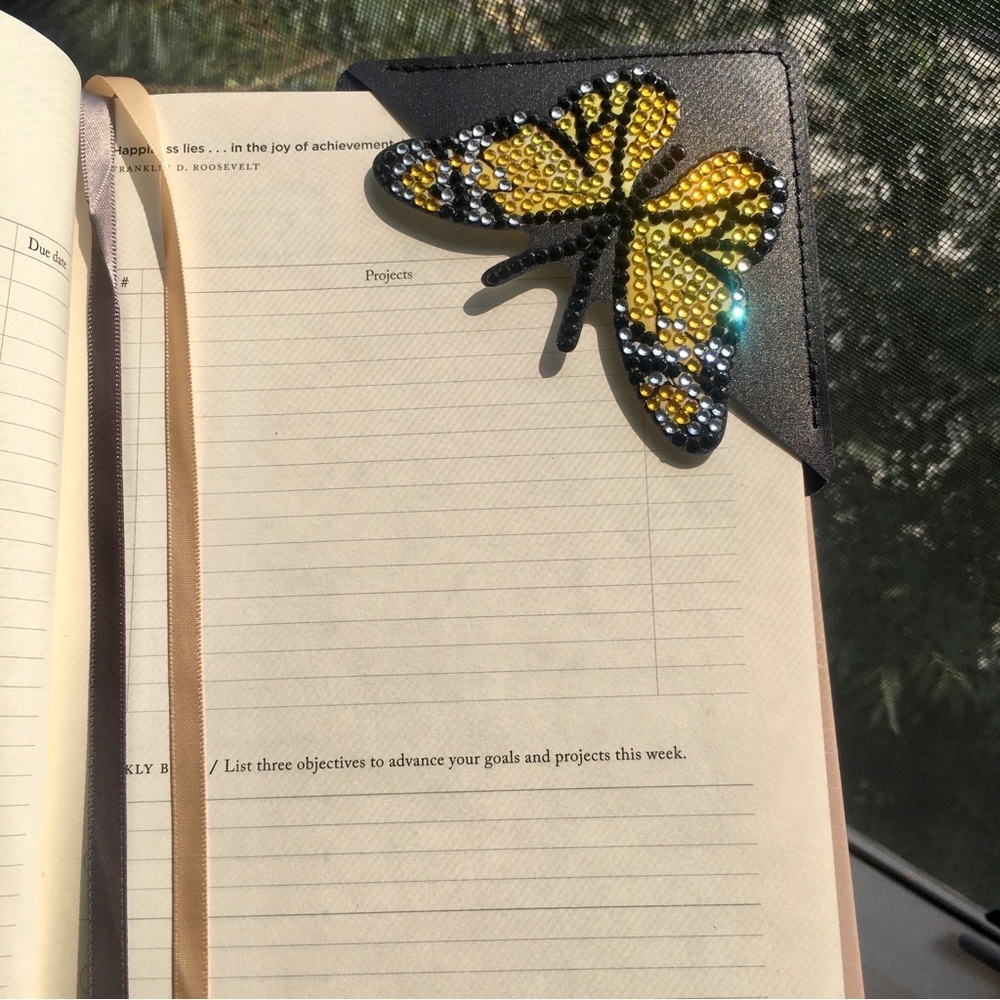 Diamond Art Butterfly Corner Bookmark, Colorful, Sparkly (YELLOW/BLACK) - Picture 3 of 17